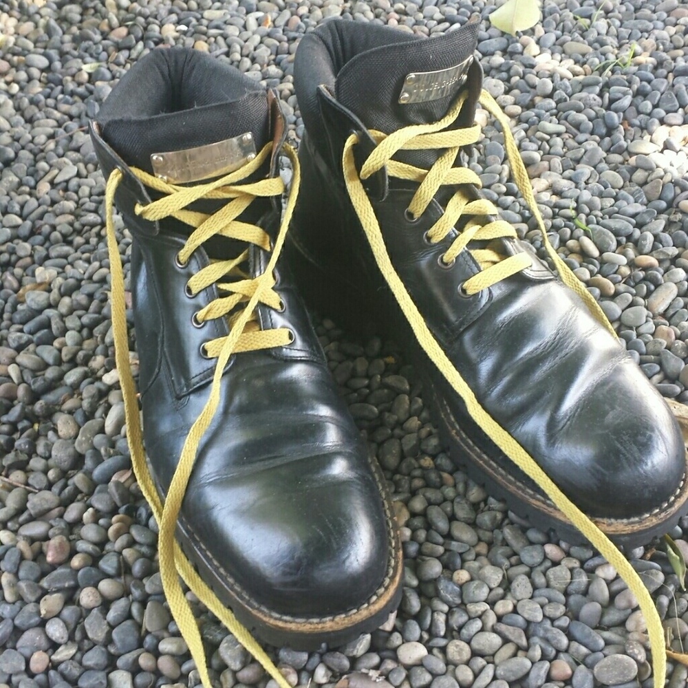 Vintage Dolce and Gabbana black leather boots